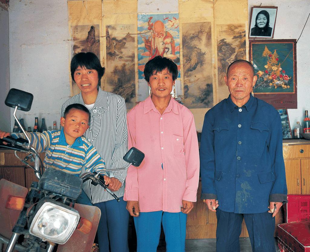 九零年代农村家庭合影