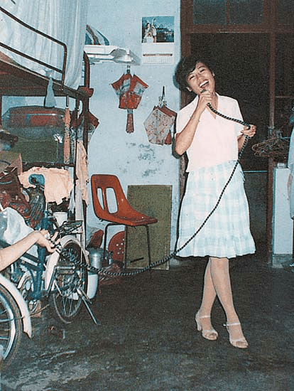 九十年代初城市青年生活场景