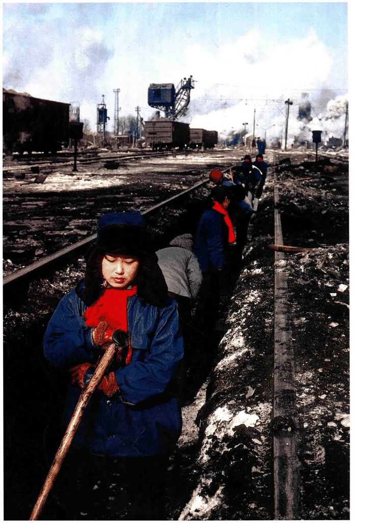 北方铁路冬日劳动场景
